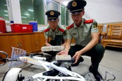 传奇一条龙转载：深圳现奇葩走私 自行车架藏18部iPhone6 plus
