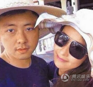 开服一条龙转吴佩慈与纪晓波巴黎游玩 紧贴男友少女心爆棚
